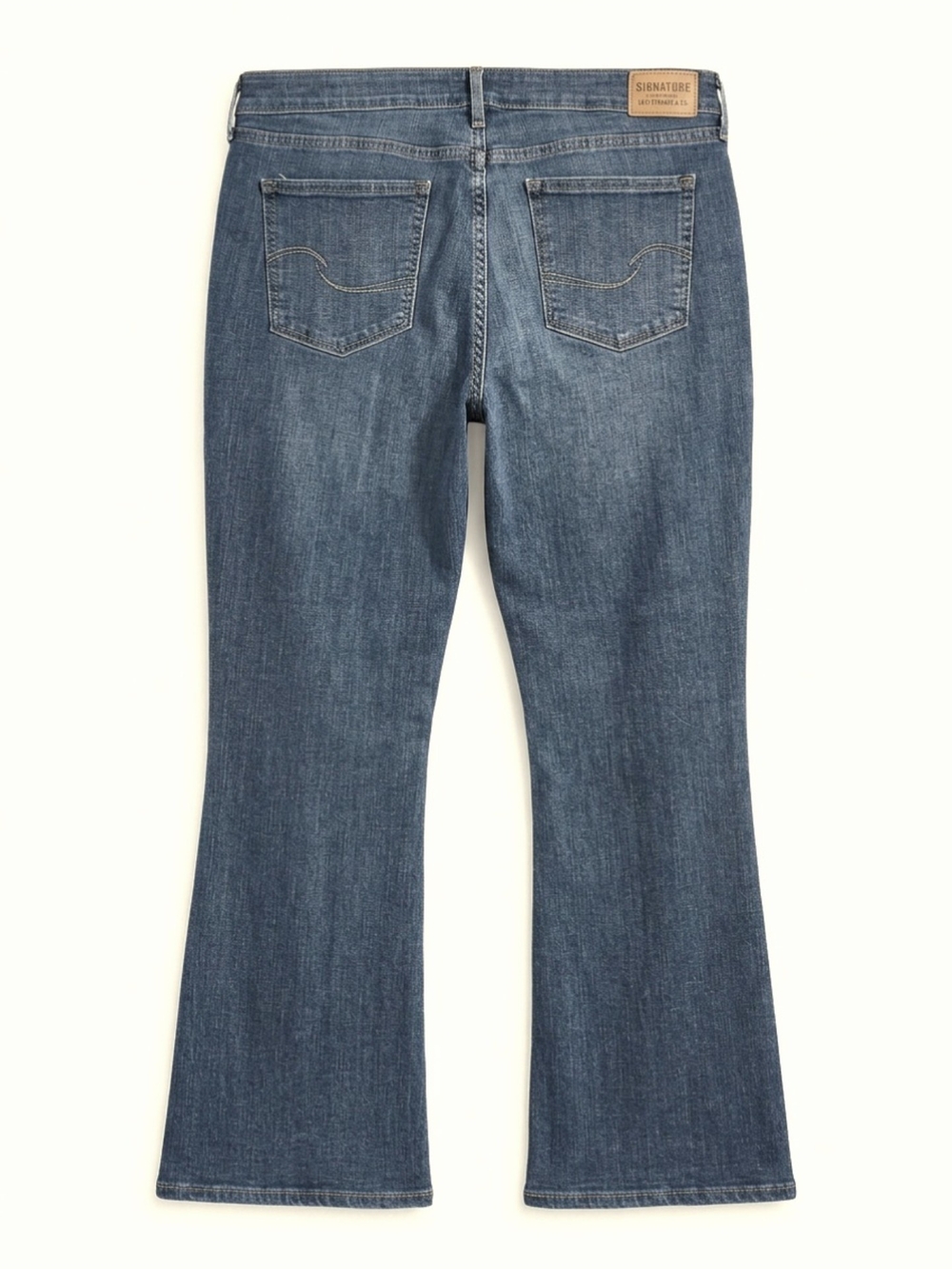 Levi’s Signature Mid-Rise Bootcut Jeans- Women's 18 (W34 L32) EUC - Picture 2 of 7